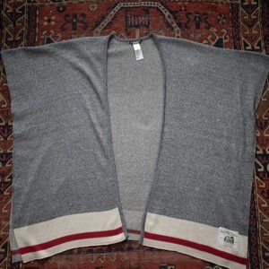 Roots Wrap Sweater (No sleeves)